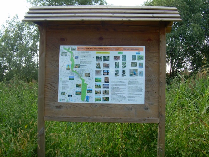 Tabellone presso il Laghetto con le informazioni sul parco
